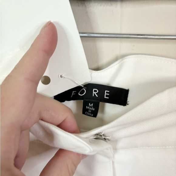 FORE white ivory scallop pintuck trouser wide leg size M new - Picture 3 of 5